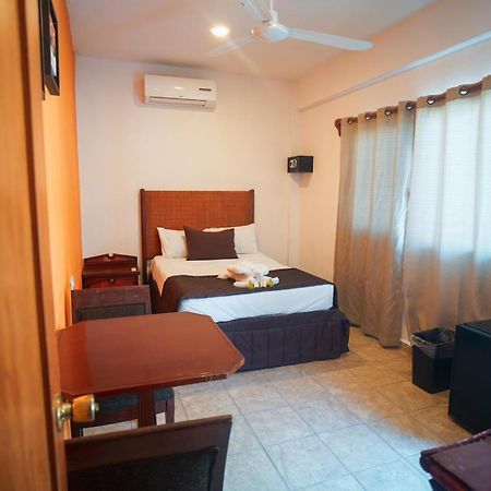 Golden Paradise Hostel Isla Holbox Dış mekan fotoğraf