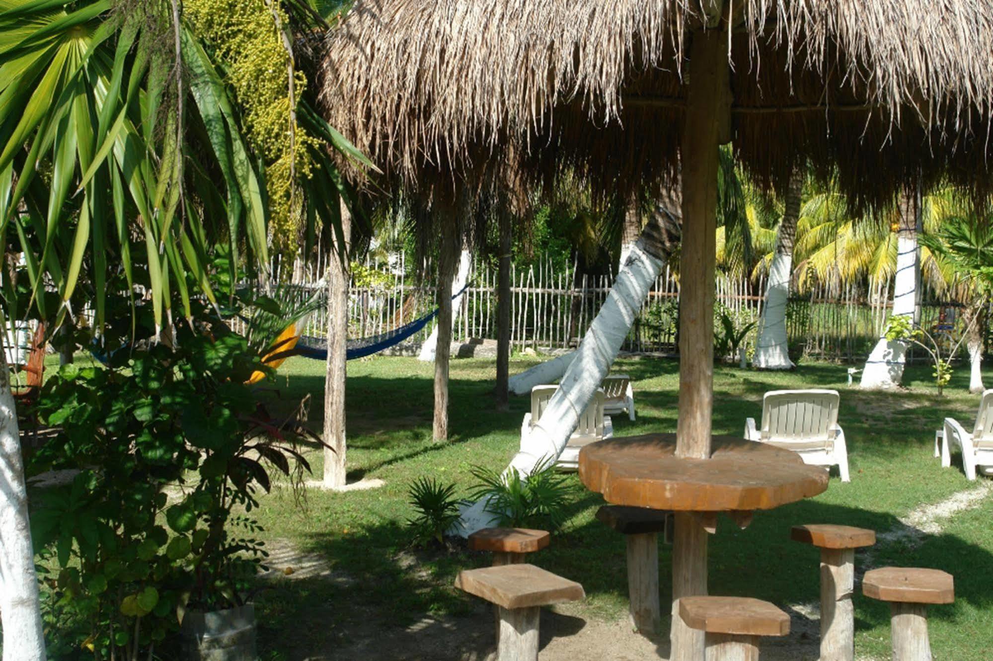 Golden Paradise Hostel Isla Holbox Dış mekan fotoğraf