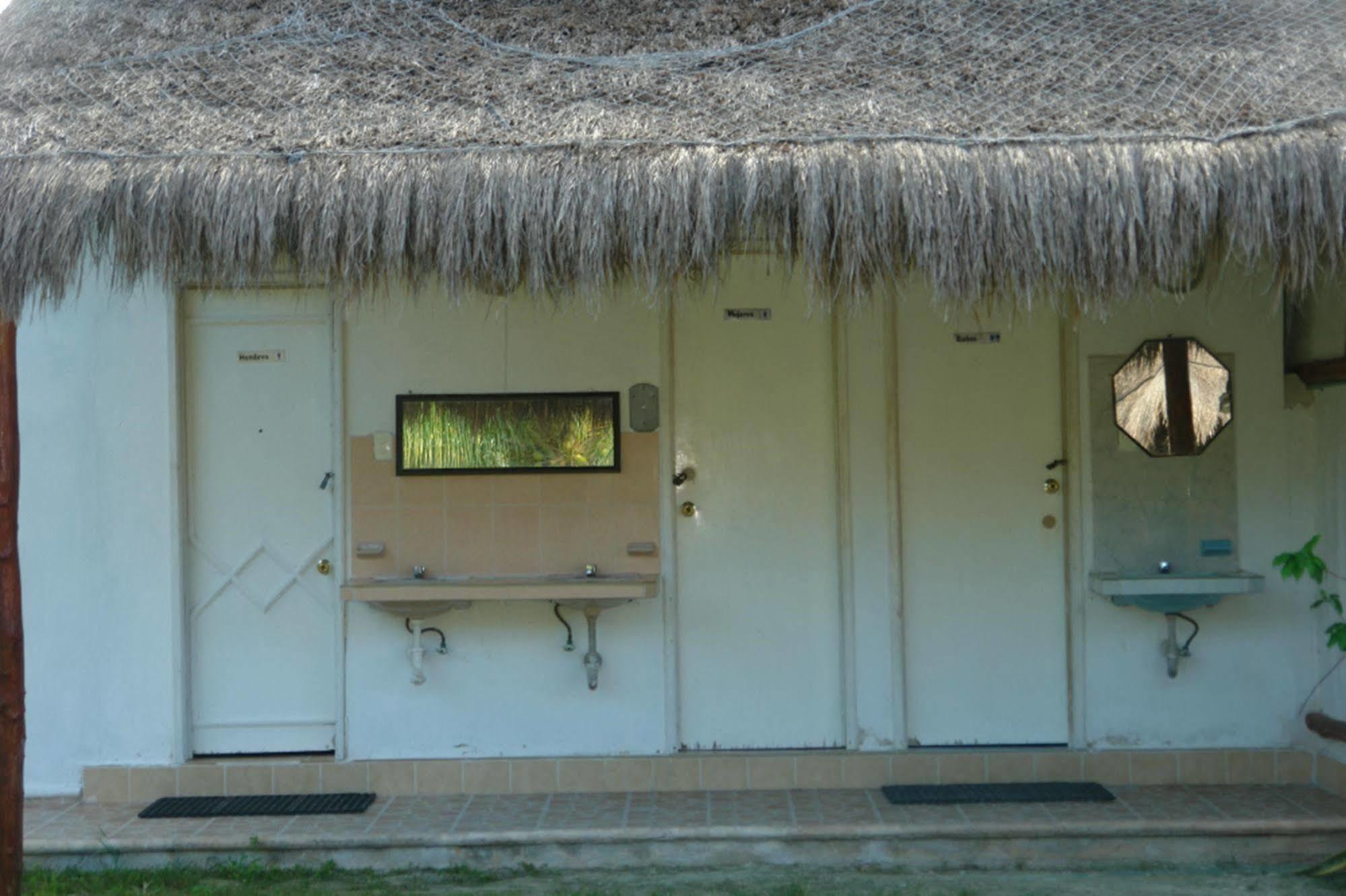 Golden Paradise Hostel Isla Holbox Dış mekan fotoğraf