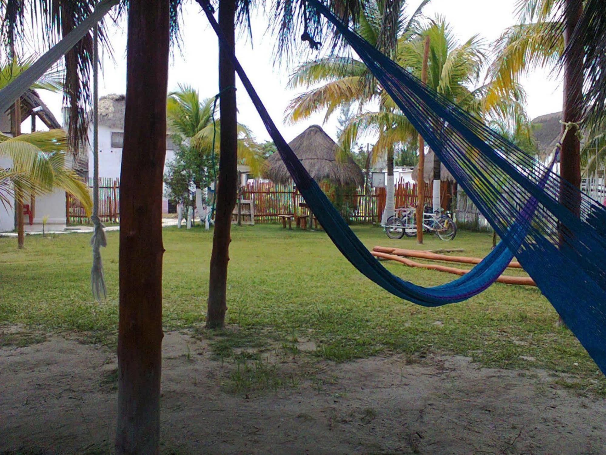 Golden Paradise Hostel Isla Holbox Dış mekan fotoğraf