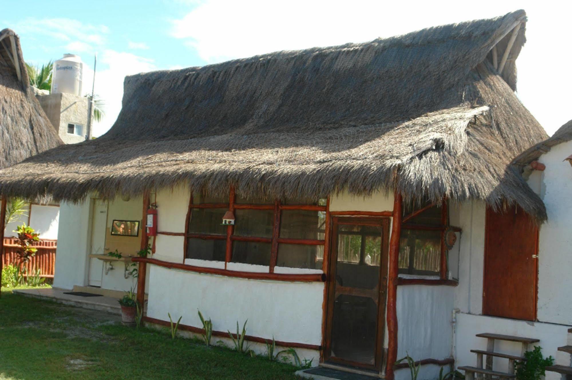 Golden Paradise Hostel Isla Holbox Dış mekan fotoğraf