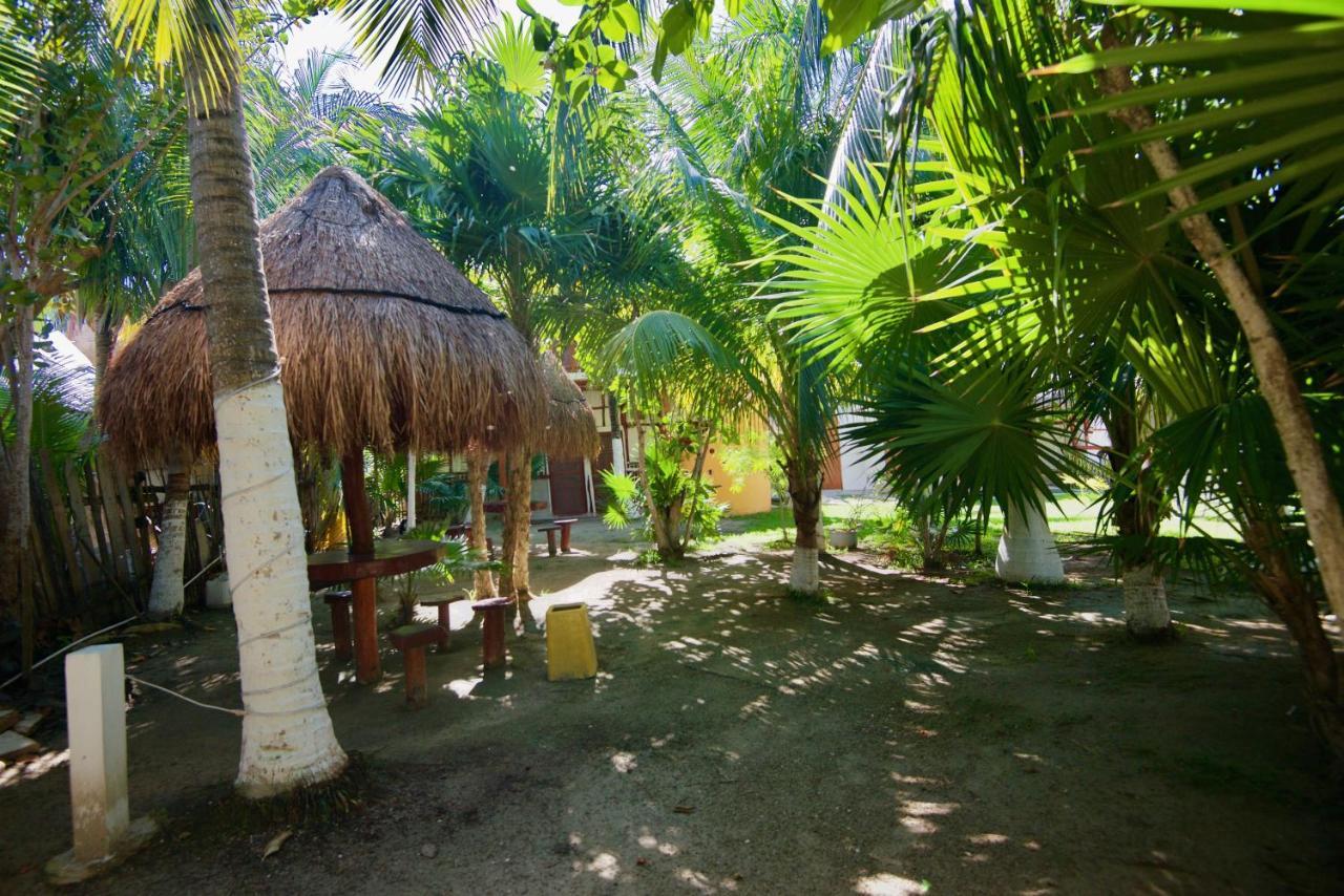 Golden Paradise Hostel Isla Holbox Dış mekan fotoğraf